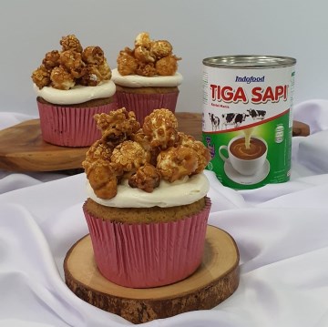 Salted Caramel Banana Cup Cake