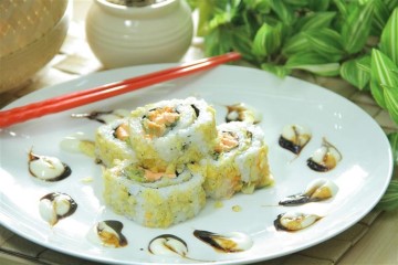 Chili Salmon Sushi