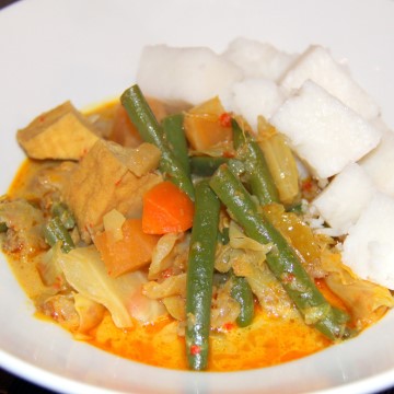 Lontong Sayur Racik Lodeh