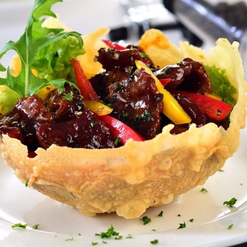 Pastry Renyah Daging Lada Hitam
